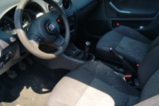 Serrure avant gauche SEAT IBIZA 3