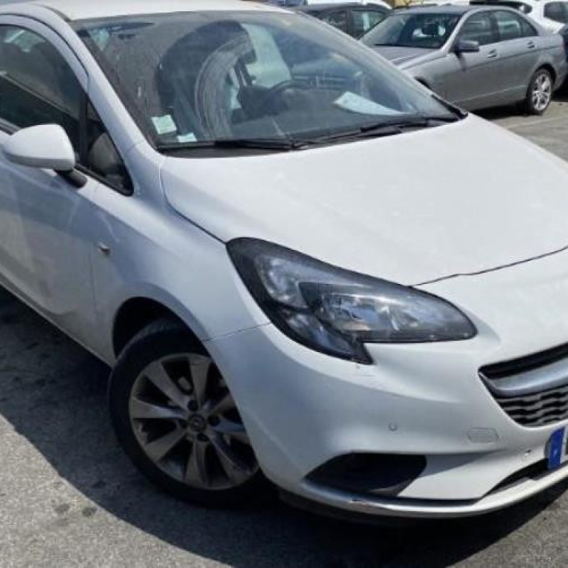 Feu arriere secondaire gauche (feux) OPEL CORSA E Photo n°8