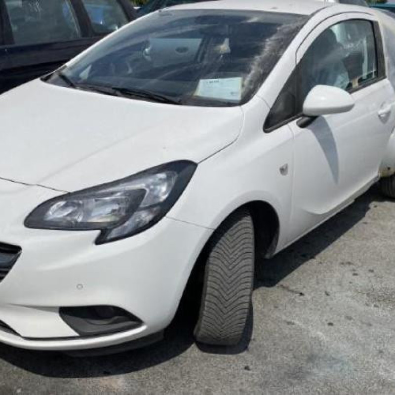 Feu arriere secondaire gauche (feux) OPEL CORSA E Photo n°16