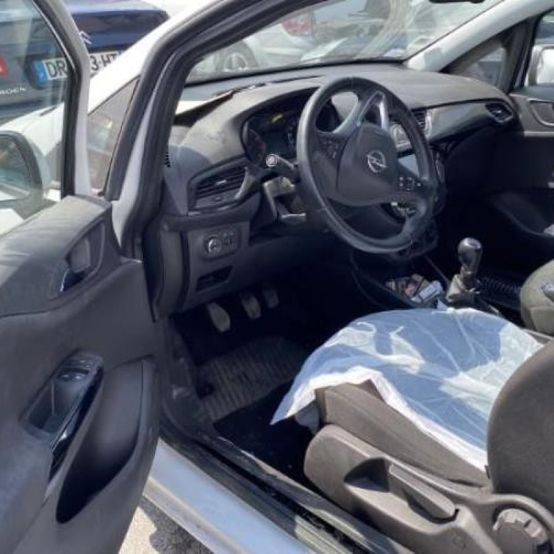 Feu arriere secondaire gauche (feux) OPEL CORSA E Photo n°17