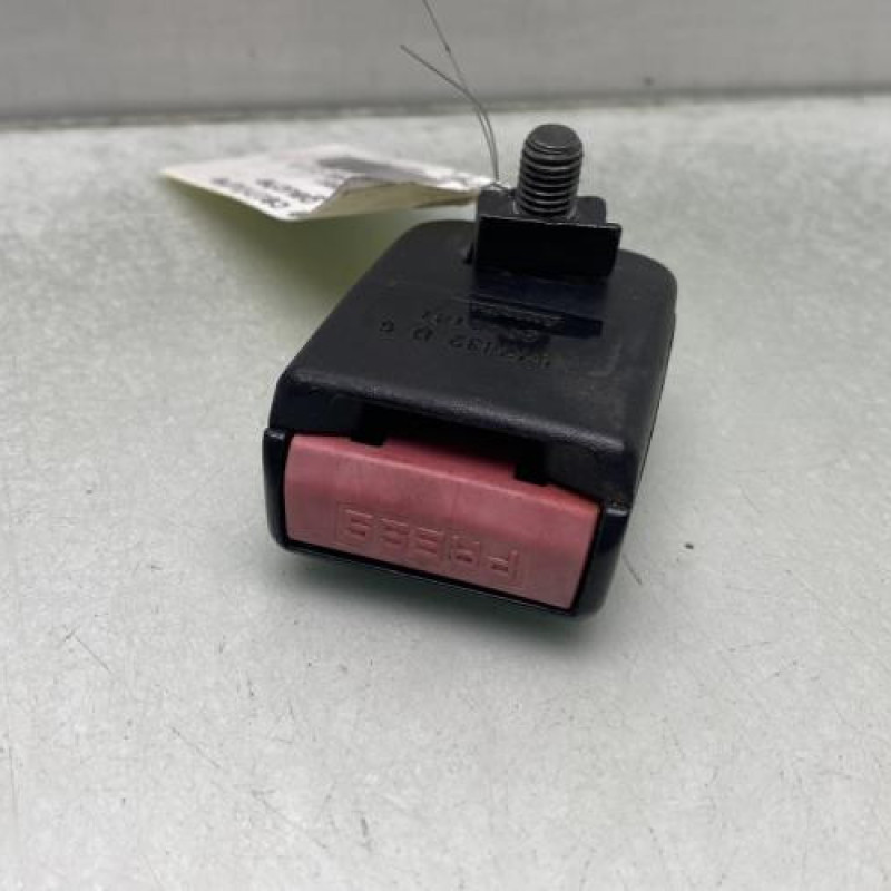 Attache ceinture arriere gauche RENAULT GRAND SCENIC 2 Photo n°3