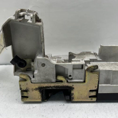 Serrure avant droit PEUGEOT 307
