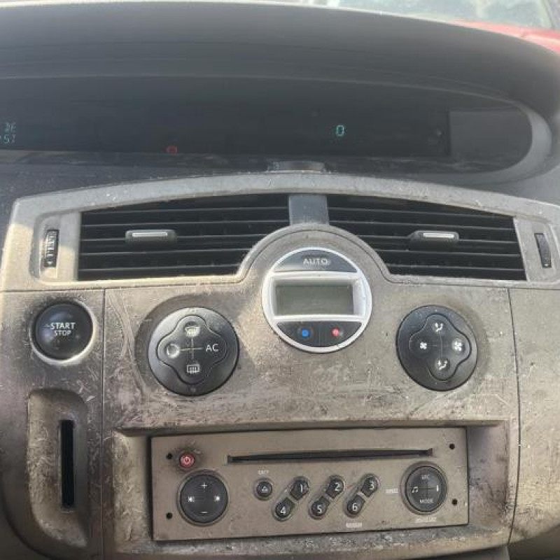 Feu arriere principal gauche (feux) RENAULT GRAND SCENIC 2 Photo n°10