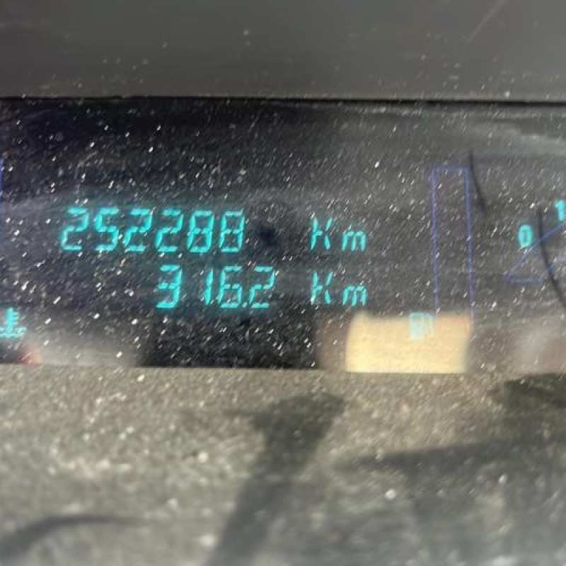 Feu arriere principal gauche (feux) RENAULT GRAND SCENIC 2 Photo n°19