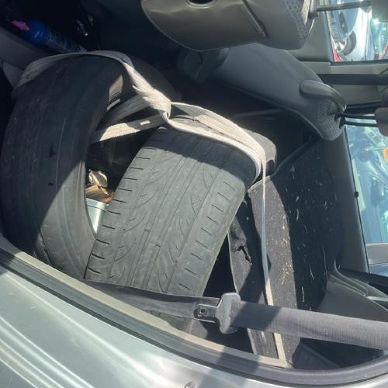 Vitre arriere droit RENAULT GRAND SCENIC 2 Photo n°20
