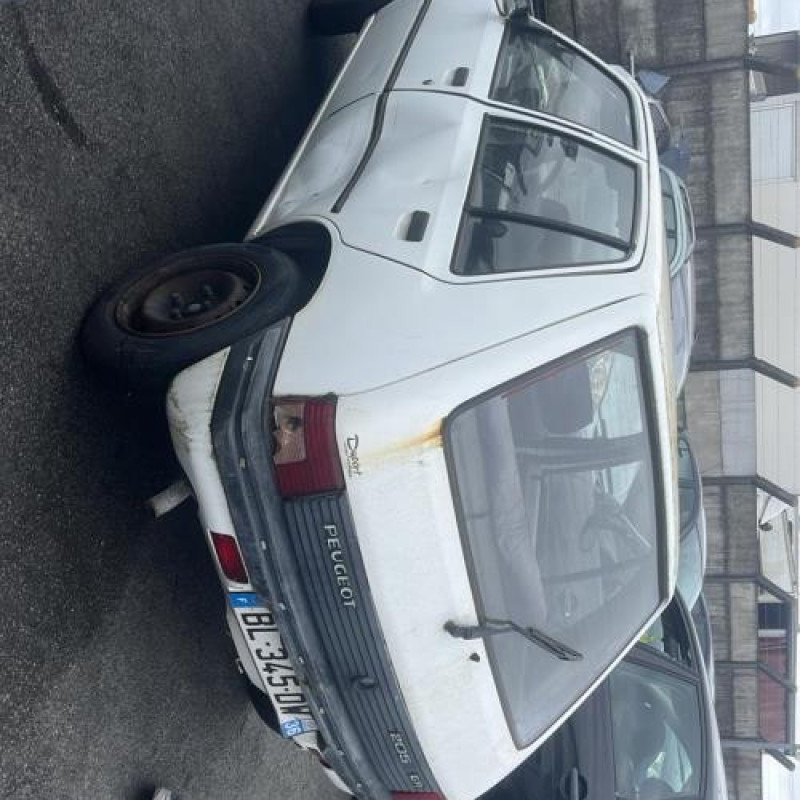 Vitre avant droit PEUGEOT 205 Photo n°20