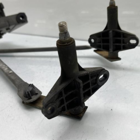 Moteur essuie glace avant PEUGEOT 205