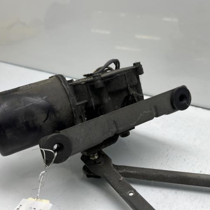 Moteur essuie glace avant PEUGEOT 205 Photo n°4