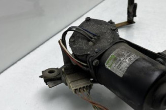 Moteur essuie glace avant PEUGEOT 205