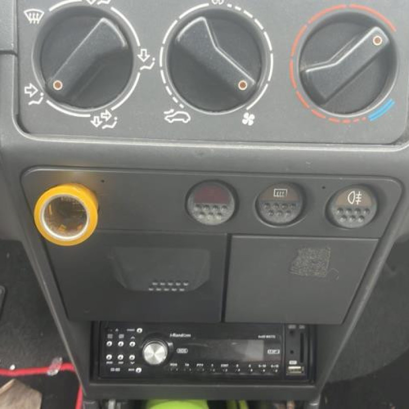 Moteur essuie glace avant PEUGEOT 205 Photo n°16