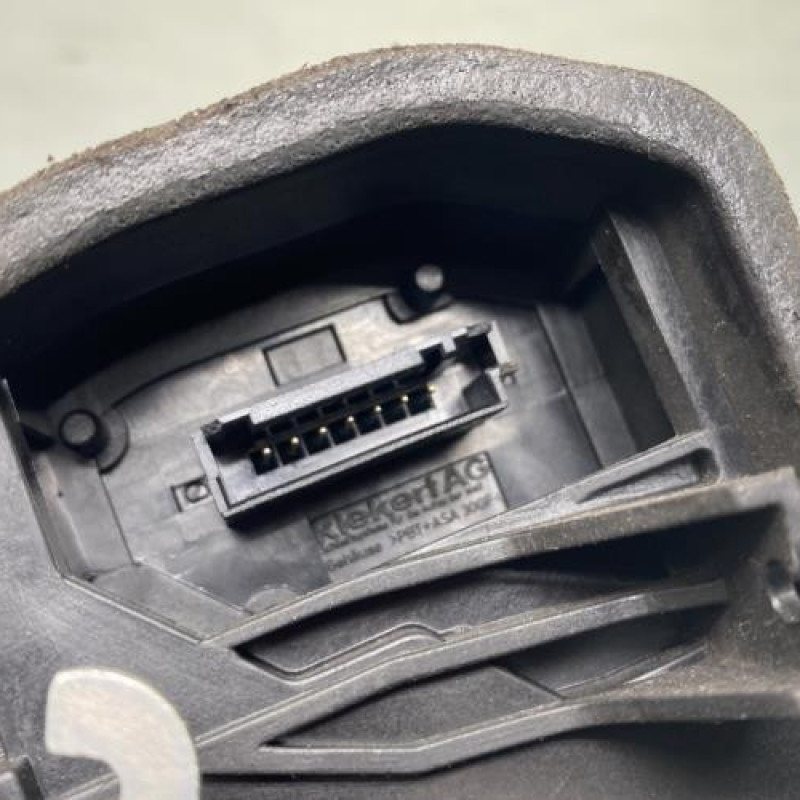 Serrure arriere gauche BMW SERIE 1 E87 Photo n°4
