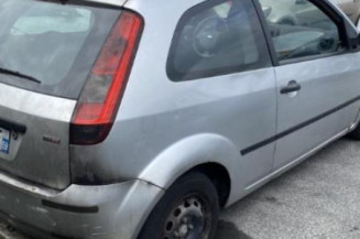 Fermeture de capot FORD FIESTA 5