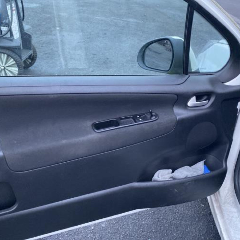 Boite a gants PEUGEOT 207 Photo n°15
