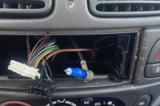 Serrure arriere gauche RENAULT SCENIC 1