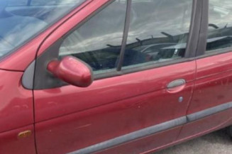 Serrure arriere gauche RENAULT SCENIC 1