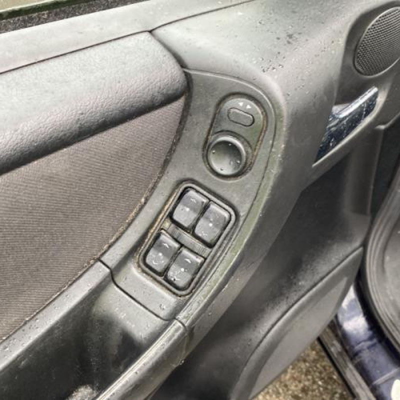 Serrure arriere droit OPEL ZAFIRA A Photo n°15