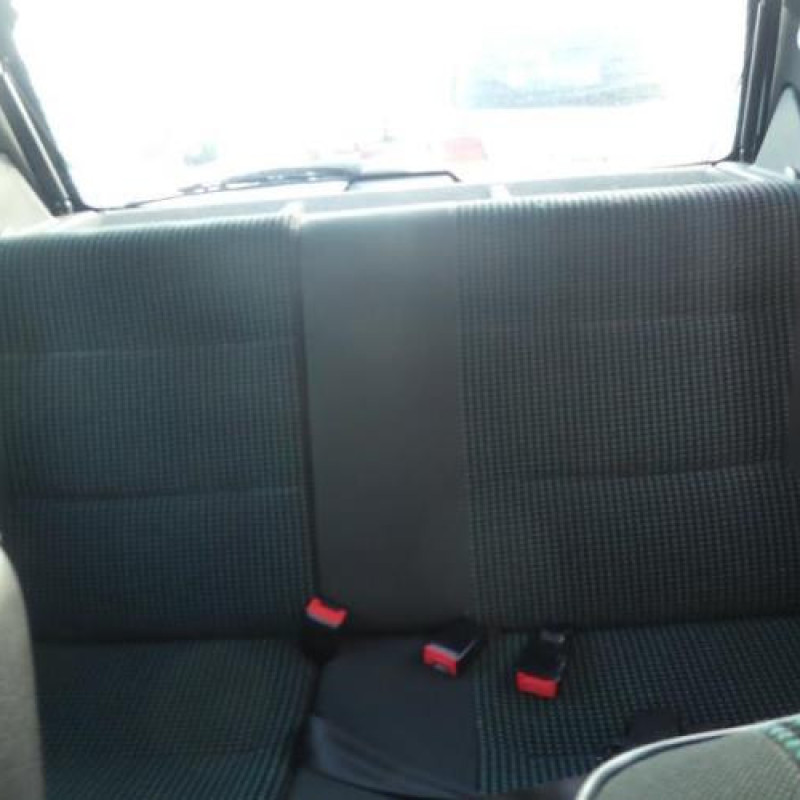 Leve vitre mecanique arriere droit PEUGEOT 106 Photo n°18