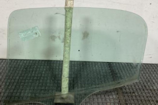 Vitre arriere droit PEUGEOT 206