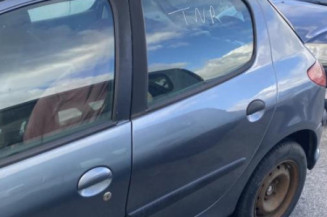 Vitre arriere droit PEUGEOT 206