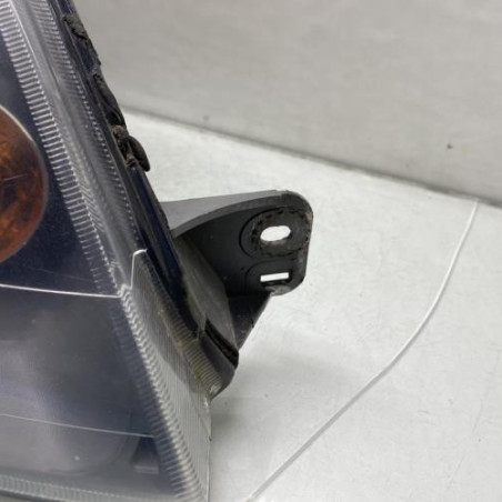 Optique avant principal droit (feux)(phare) FORD FIESTA 5