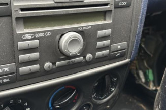 Optique avant principal droit (feux)(phare) FORD FIESTA 5