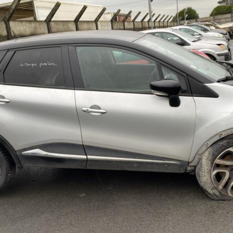 Pretensionneur de ceinture avant droit RENAULT CAPTUR 1 Photo n°11