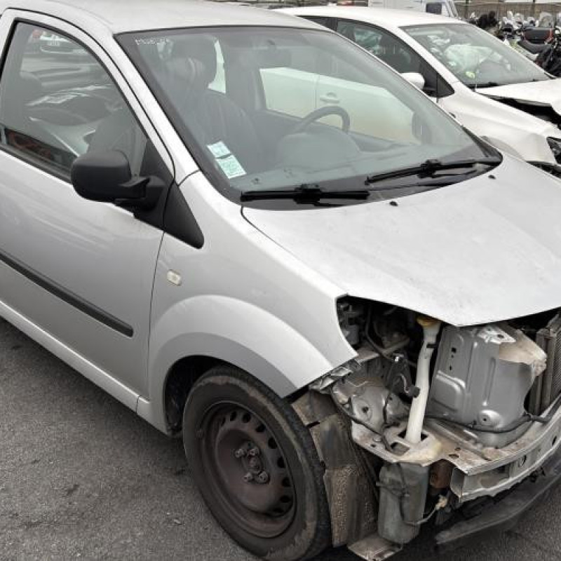 Feu arriere secondaire gauche (feux) RENAULT TWINGO 2 Photo n°5