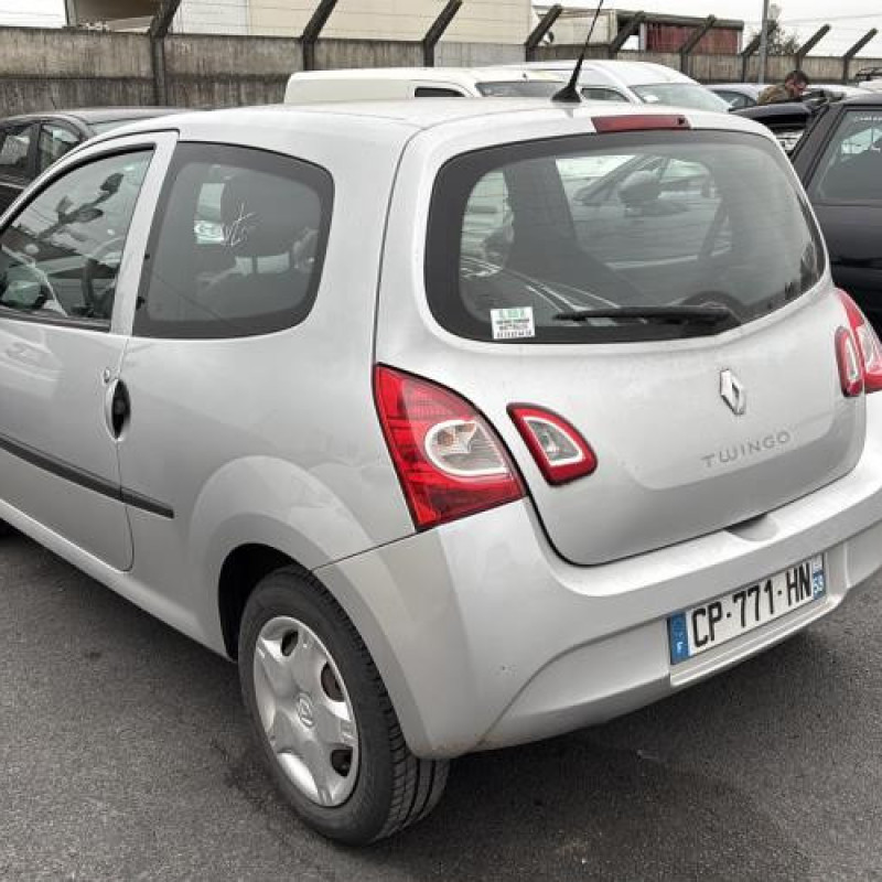 Feu arriere secondaire gauche (feux) RENAULT TWINGO 2 Photo n°7