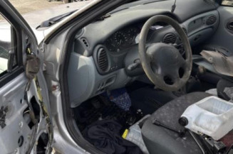 Anti brouillard droit (feux) RENAULT MEGANE 1
