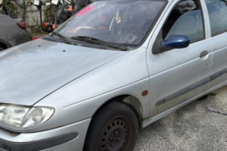 Anti brouillard droit (feux) RENAULT MEGANE 1