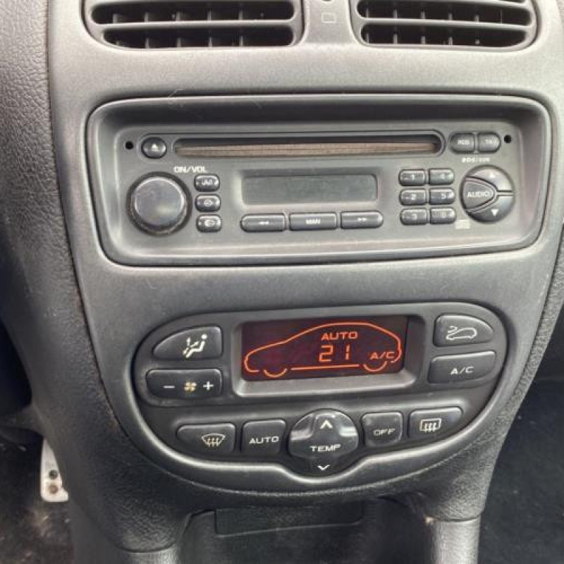 Ceinture arriere gauche PEUGEOT 206 Photo n°12