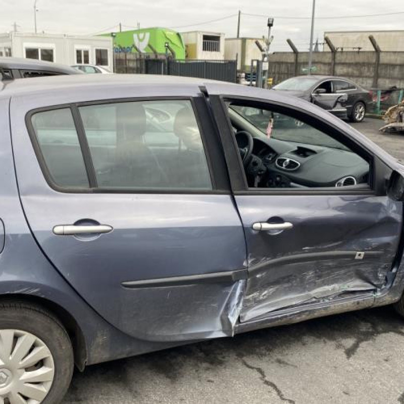 Vitre arriere droit RENAULT CLIO 3 Photo n°12