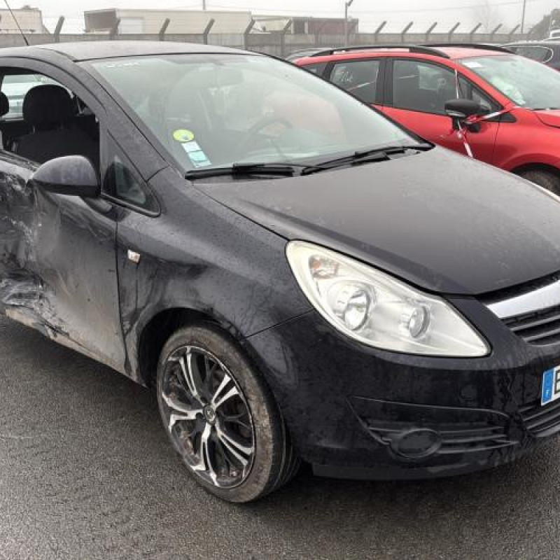 Feu arriere principal droit (feux) OPEL CORSA D Photo n°8