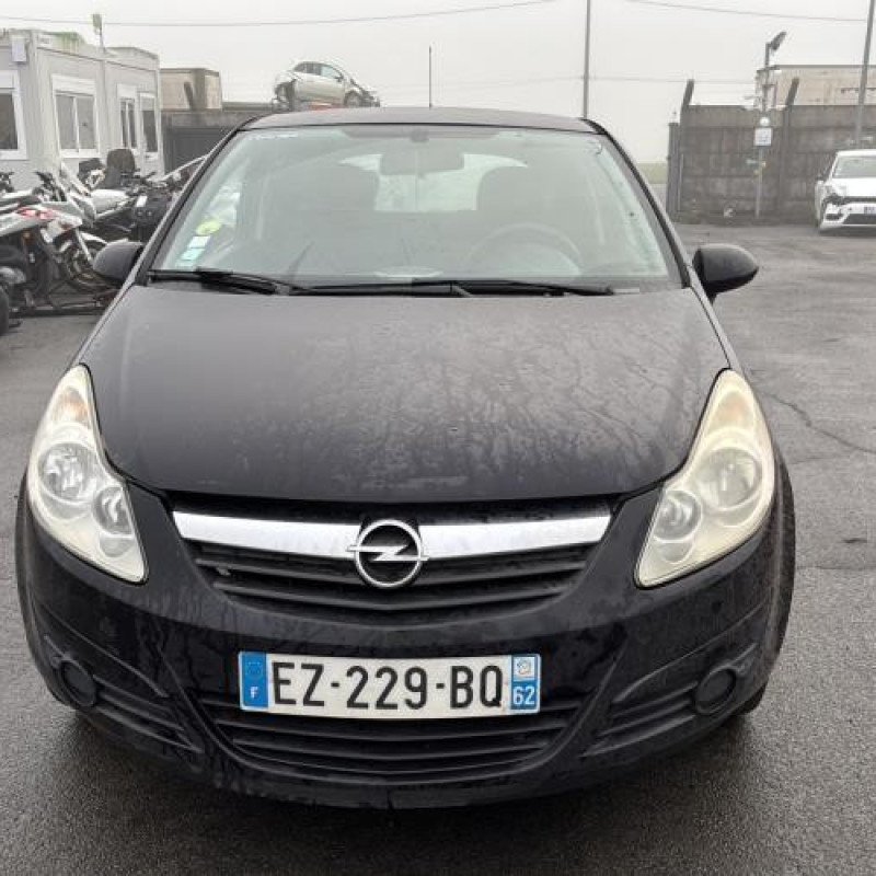 Feu arriere principal droit (feux) OPEL CORSA D Photo n°14