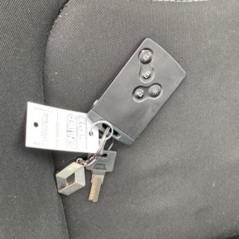Boite a gants RENAULT CLIO 4 Photo n°10