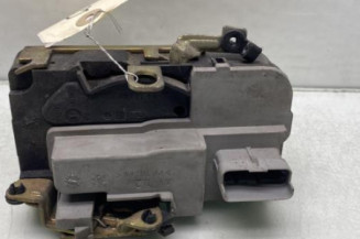 Serrure avant droit PEUGEOT 206