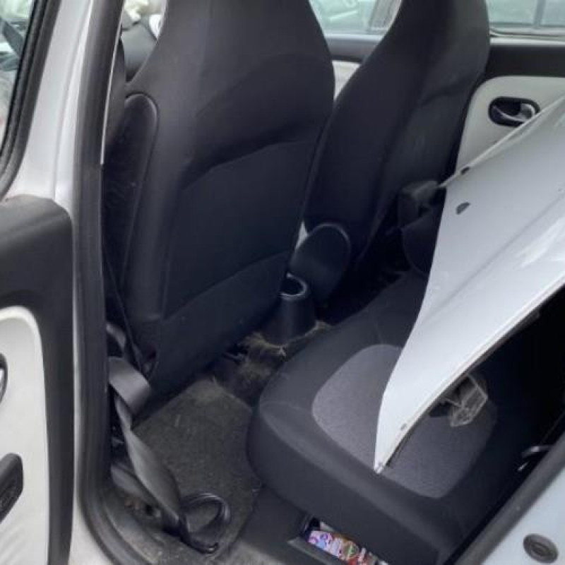 Ceinture arriere gauche RENAULT TWINGO 3 Photo n°8