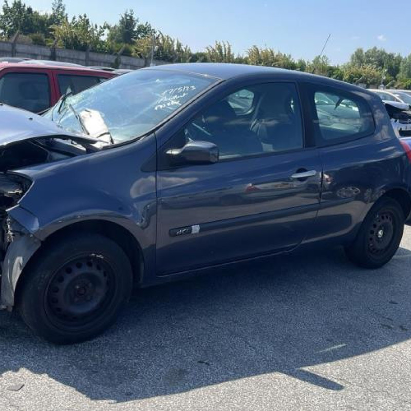 Serrure avant droit RENAULT CLIO 3 Photo n°8