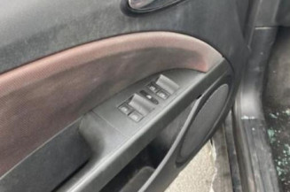 Serrure avant gauche SEAT LEON 2