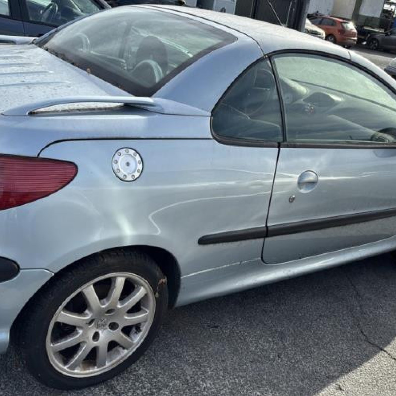 Anti brouillard arriere PEUGEOT 206 Photo n°17
