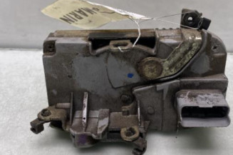 Serrure avant droit PEUGEOT 206