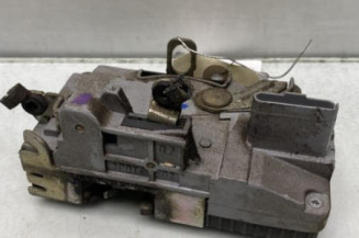 Serrure avant droit PEUGEOT 206