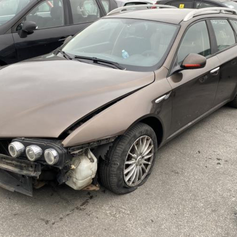 Feu arriere secondaire gauche (feux) ALFA ROMEO 159 Photo n°5