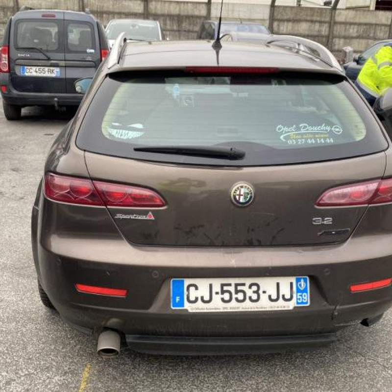 Feu arriere secondaire gauche (feux) ALFA ROMEO 159 Photo n°9