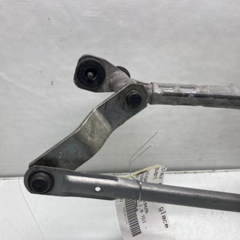 Moteur essuie glace avant VOLKSWAGEN TOURAN 1 Photo n°5