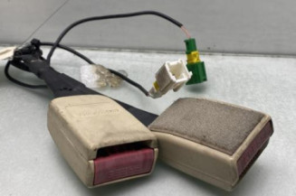 Attache ceinture arriere droit CITROEN C6 Photo n°1