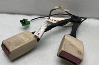 Attache ceinture arriere droit CITROEN C6