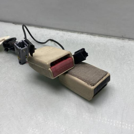 Attache ceinture arriere gauche CITROEN C6 Photo n°1