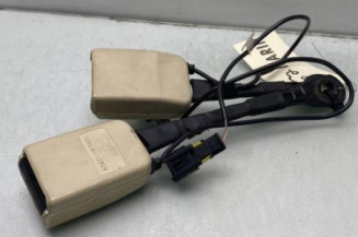 Attache ceinture arriere gauche CITROEN C6