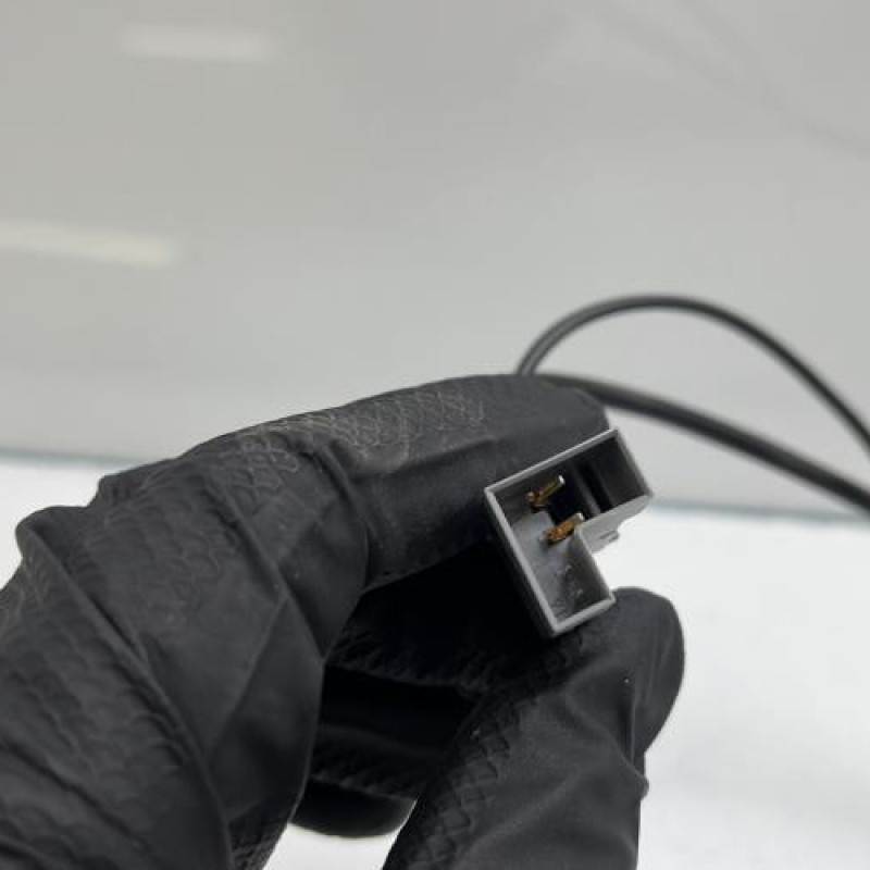 Pretensionneur de ceinture avant droit BMW SERIE 1 E87 Photo n°3